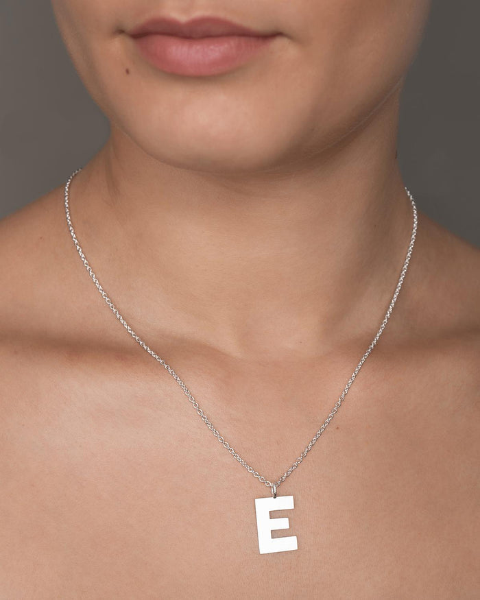 Letter E Halskæde Stor