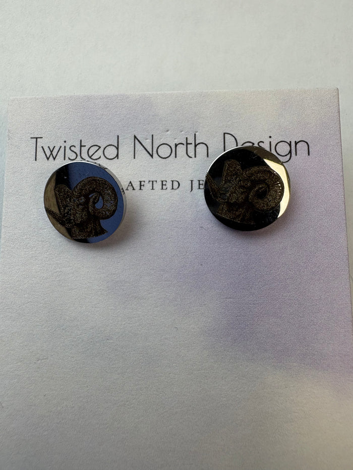 Twisted North Design